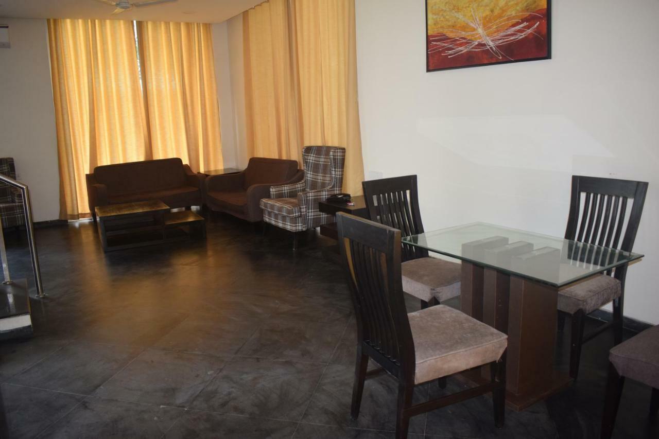 The Eternal Wave By Krish Retreat Apartment กาลังกูติ ภายนอก รูปภาพ